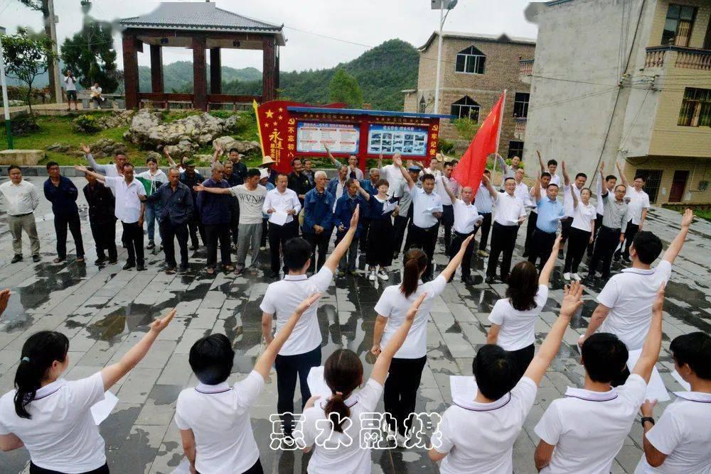从卖妻赌钱的无赖,到权倾朝野的九千岁,魏忠贤这一刀挨得值吗?